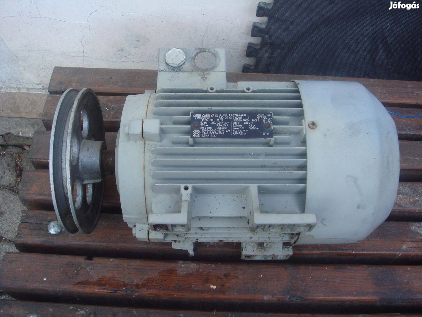 3 fázisú 2,2 kw Villanymotor