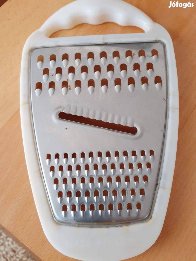 3 különböző reszelő szeletelő egybe a 3 db