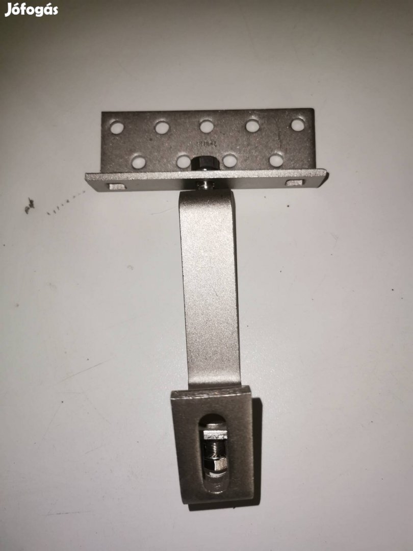 3 ponton állítható napelemes tetőkampó 