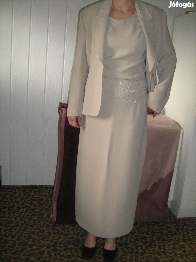 3 részes új egyedi készítésű alkalmi kosztüm strassz és