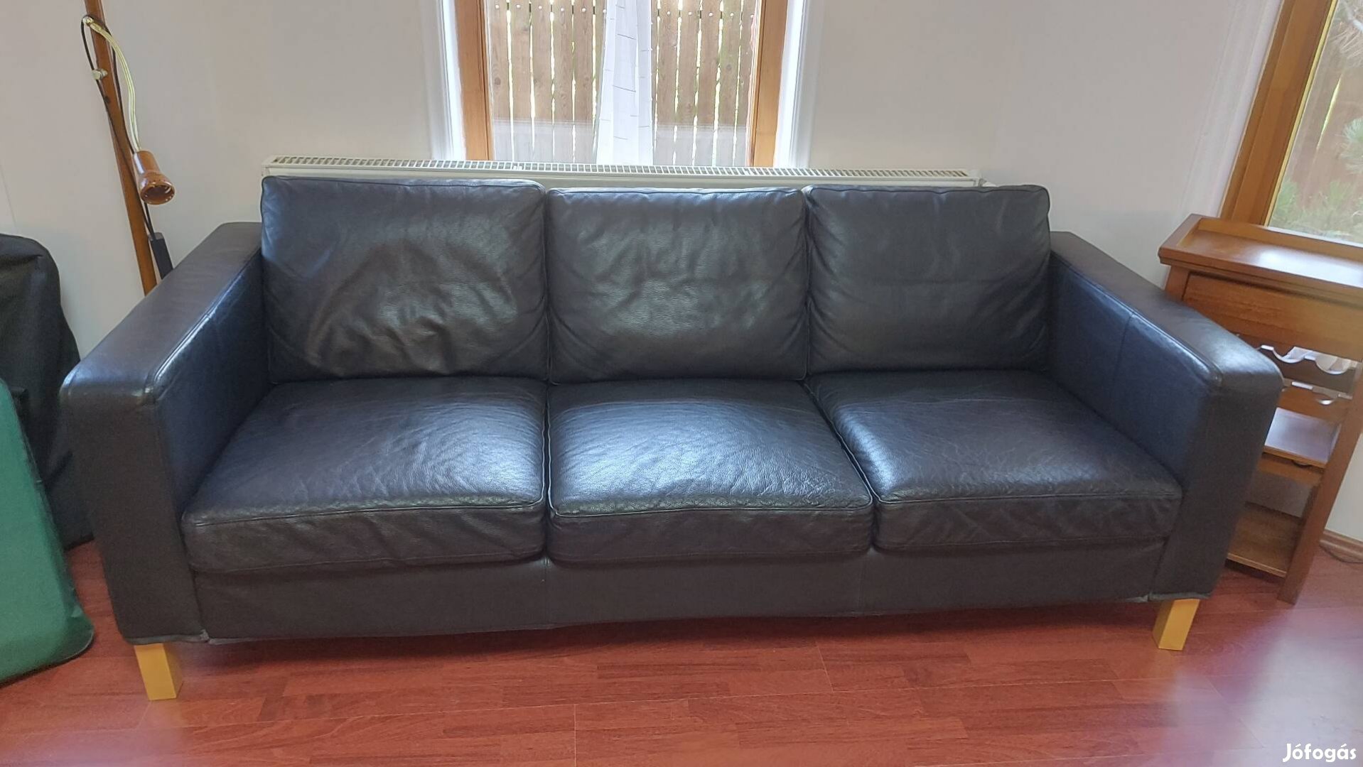 3 személyes Ikeában vásárolt kanapé