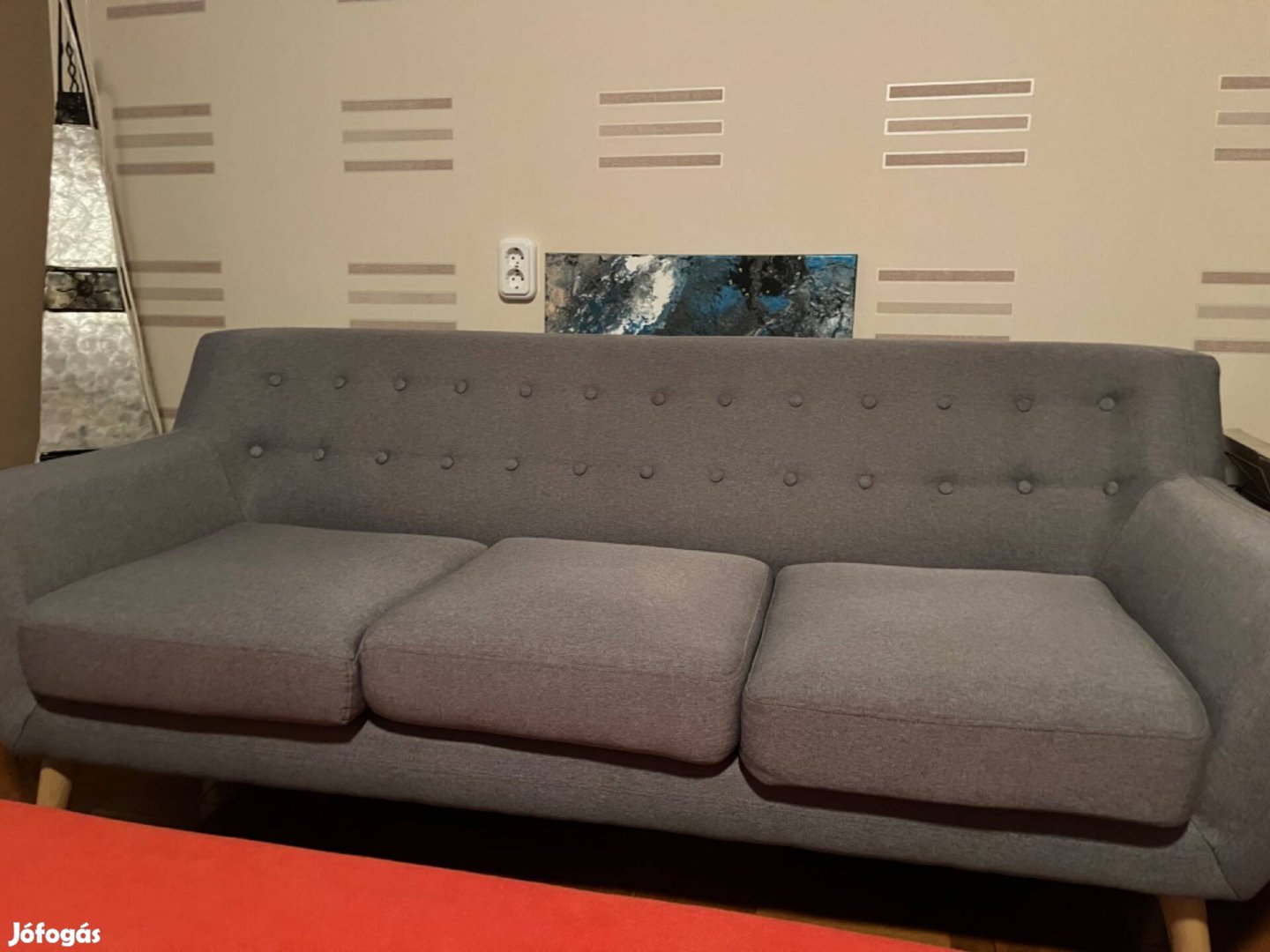 3 személyes kárpitozott kanapé