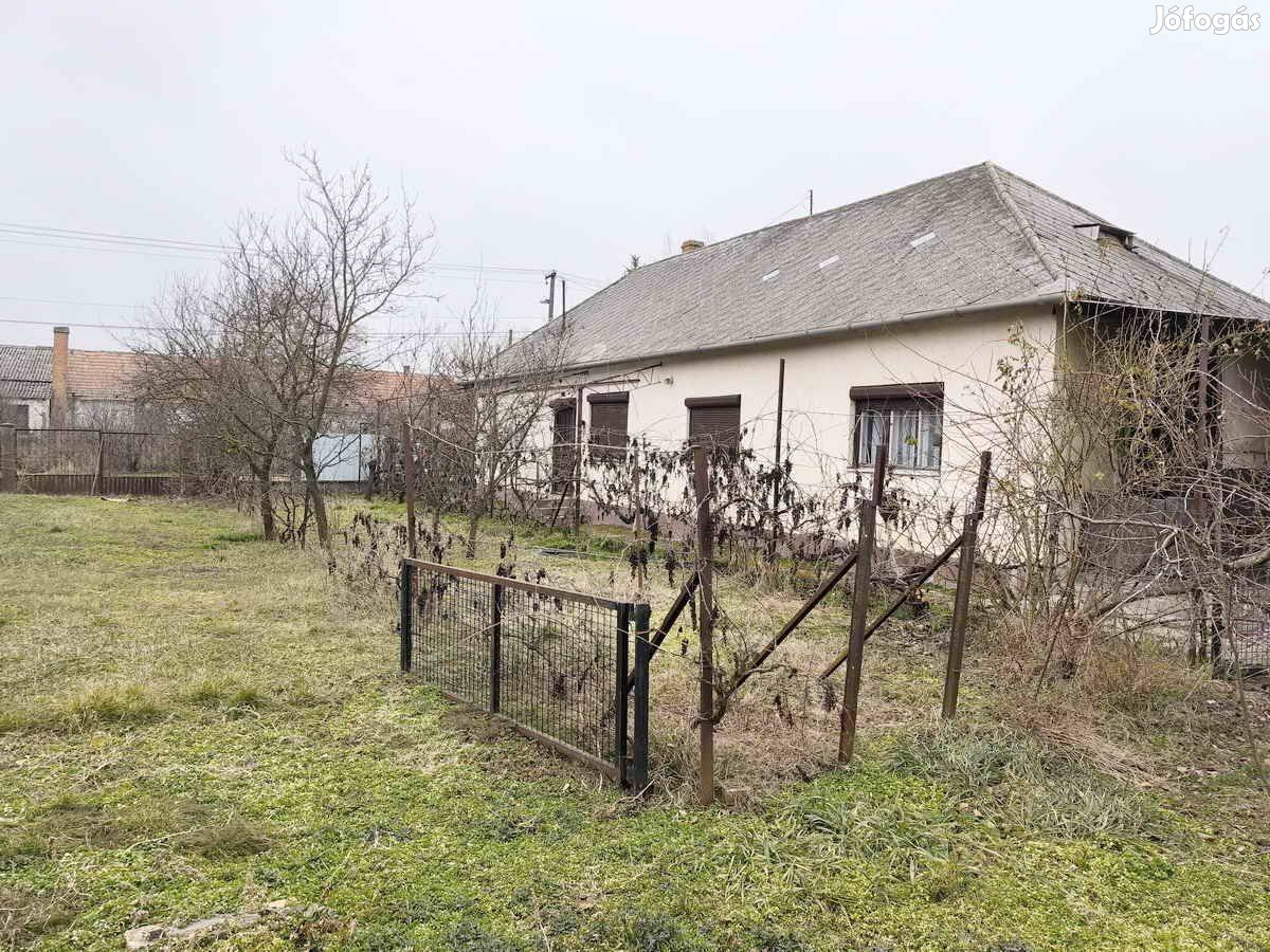 3 szobás családi ház eladó Kisköre