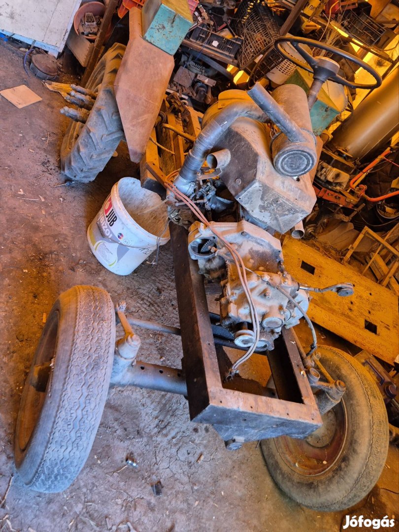 3 traktor eladó egyben Gyulán.