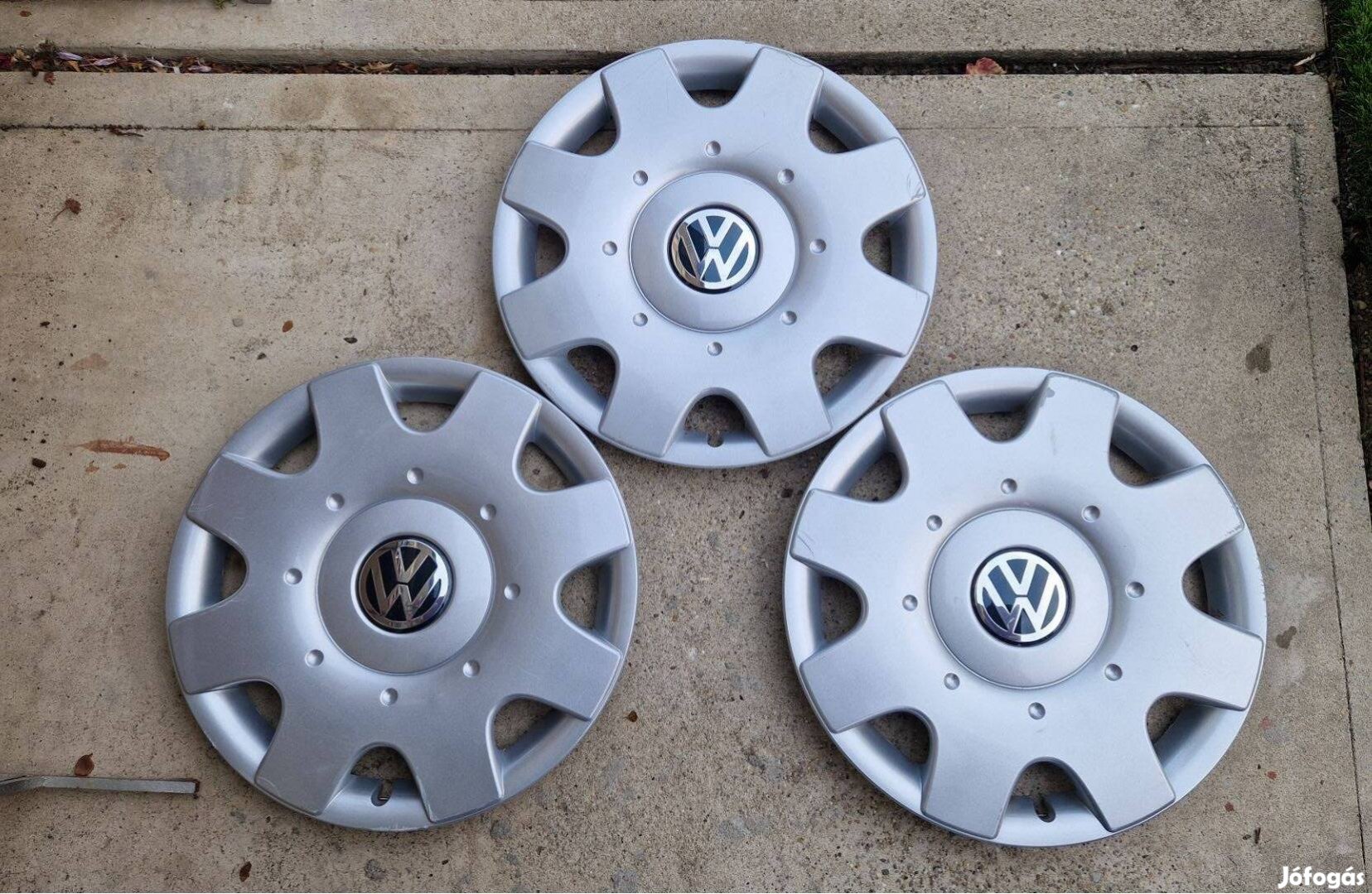 3db 16" VW Volkswagen gyári dísztárcsa