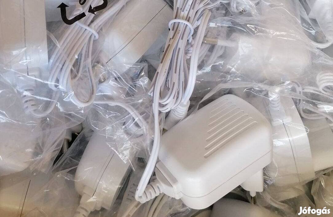 3db MLF 9V 1A 1000mA AC/DC adapter (Foxpost)