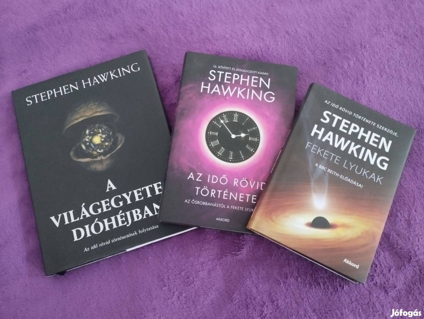 3db Stephen Hawking könyv