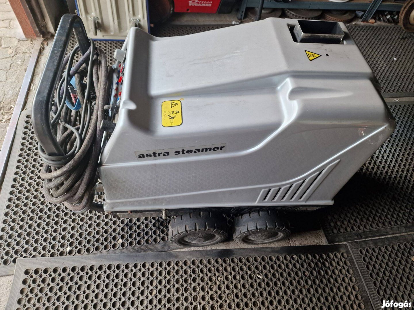 3db gőzzel mosó Idromatic és Optima Steamer gőztisztító gépek