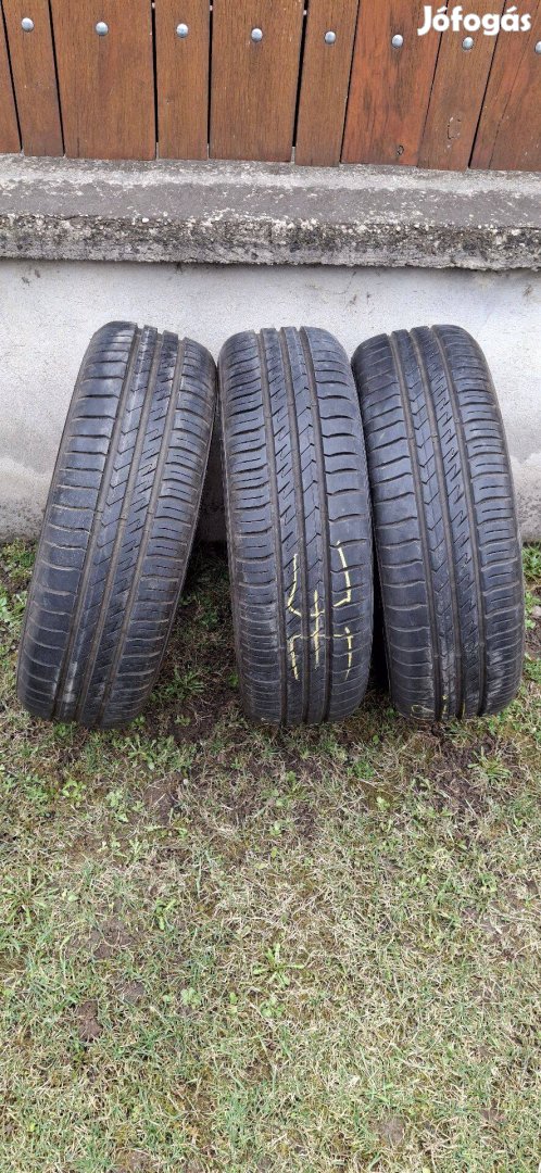 3db nyári Laufenn G Fit EQ 185/60R15