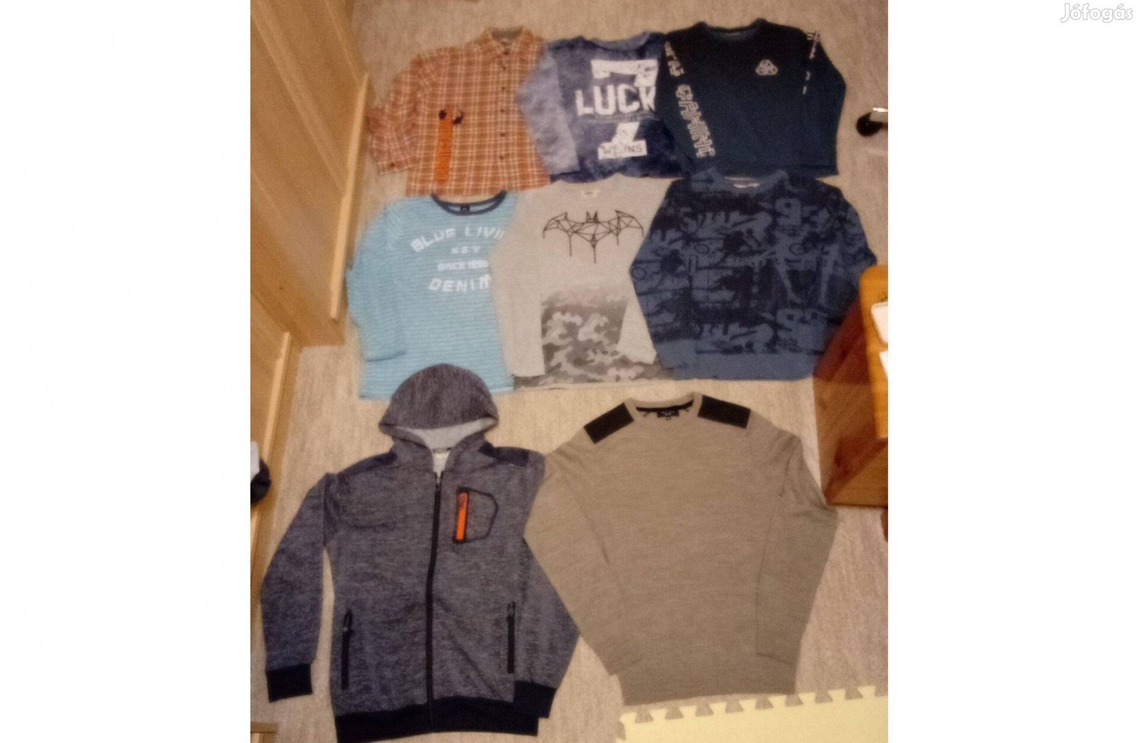 3db újszerű fiú póló pulóver csomagban olcsón 1 áráért