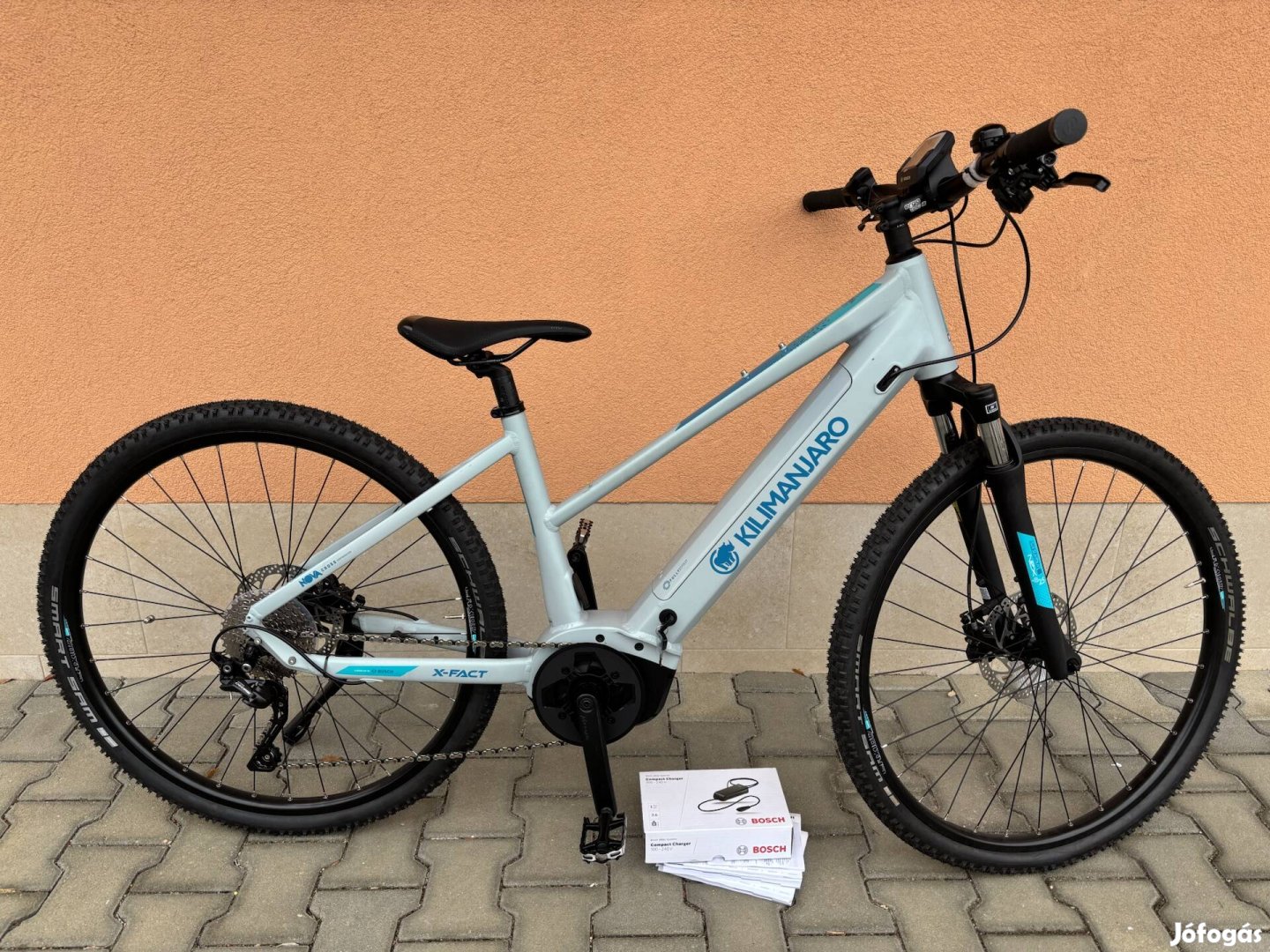 3km-es Kilimanjaro Nova Cross ebike, Bosch performance 500Wh, garancia