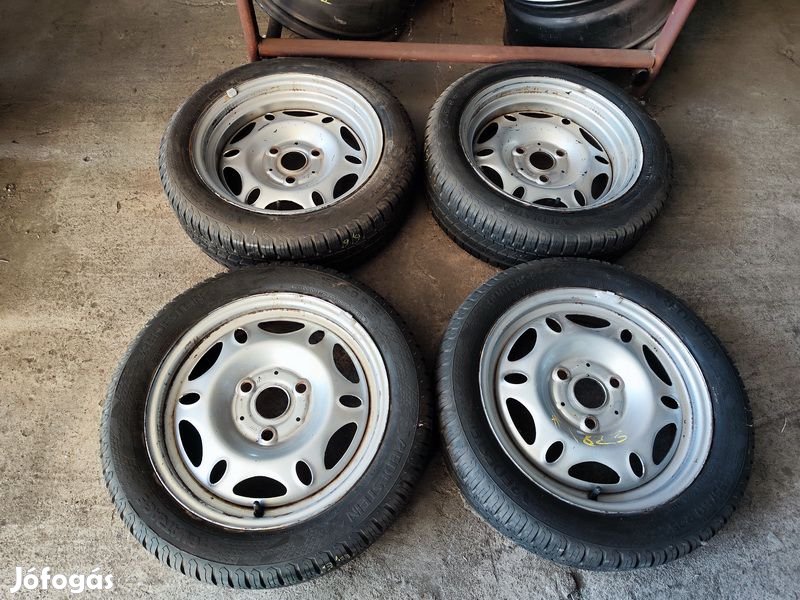 3x112 15" Smart Acélfelni Lemez Felni Négyévszakos gumival 90Garage