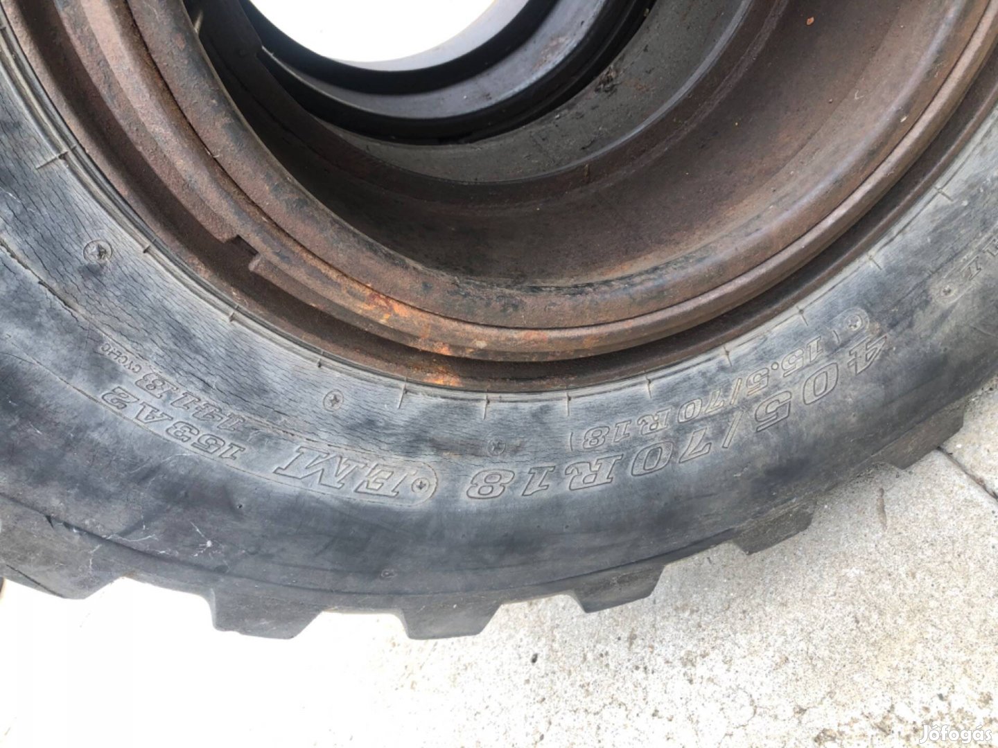 405/70R18- 15,5/70R18-as Dunlop gumik eladók!