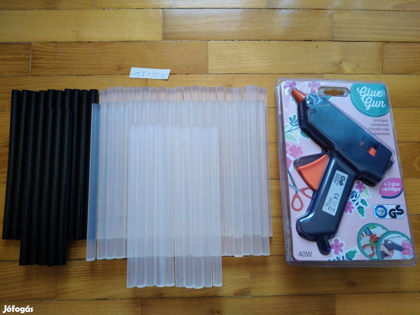40W ragasztópisztoly15 db fekete ragasztó rúd51 db áttetsző