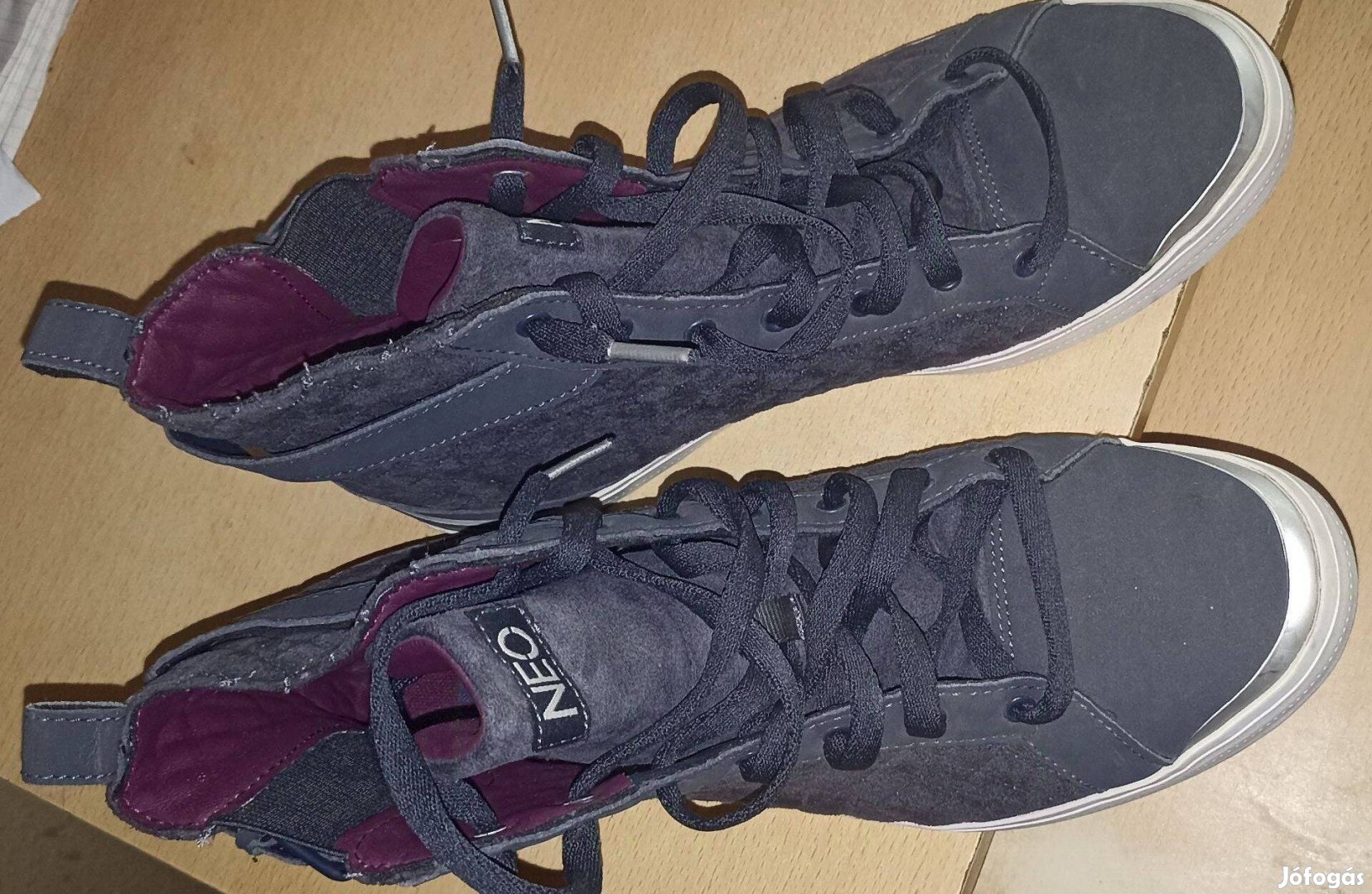 40 2/3 Adidas magasszárú cipő