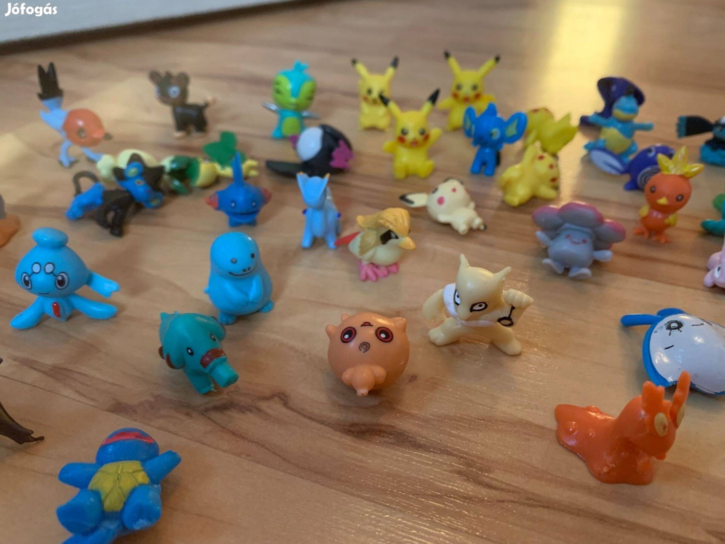 40 db Pokémon Pikachu figura