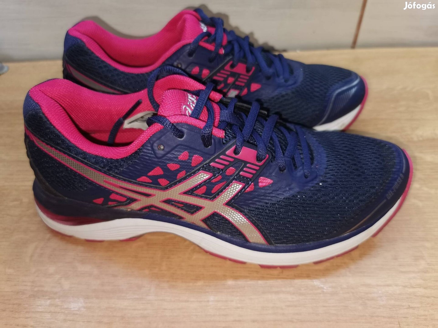 40-es Asics Gel Pulse 9 női futócipő