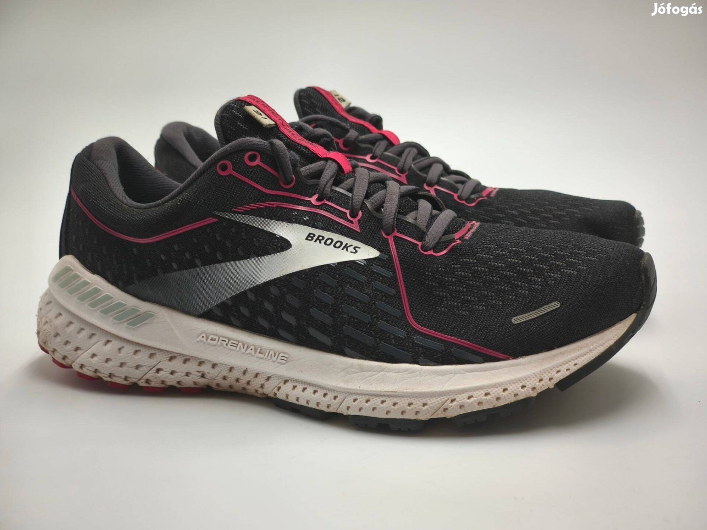 40-es Brooks Adrenaline GTS 21 futócipő