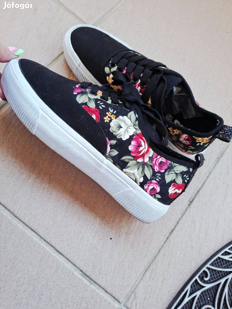 40-es FILA női cipő