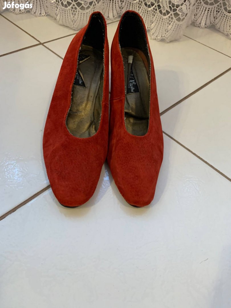 40 es piros valódi bőr velúr alkalmi cipő