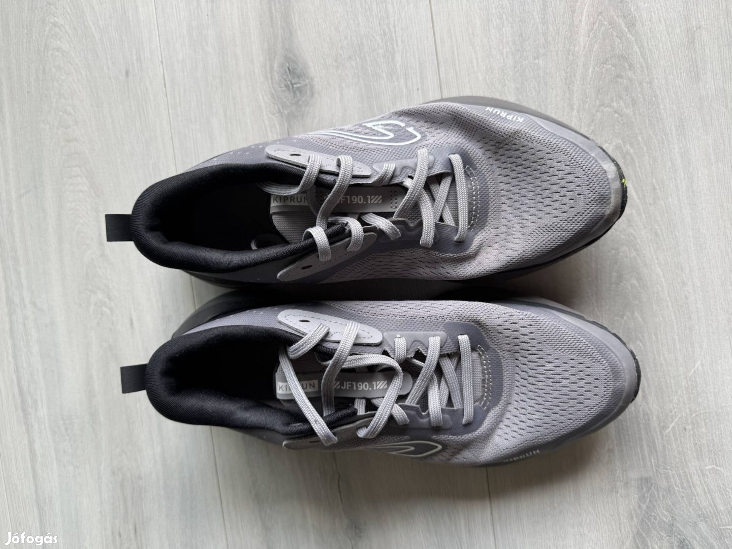 40-s Decathlon futócipő Kalenji 190.1 M, szürke