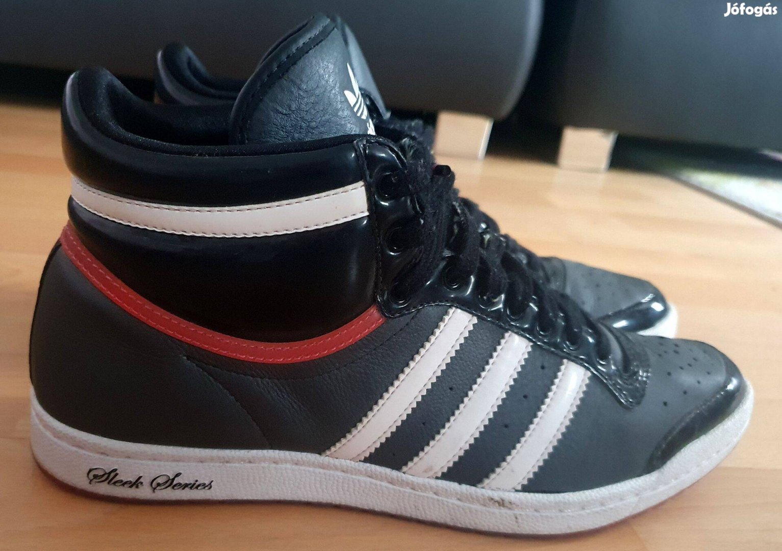 40es Adidas sneakers (sportcipő) keveset felvéve, szép