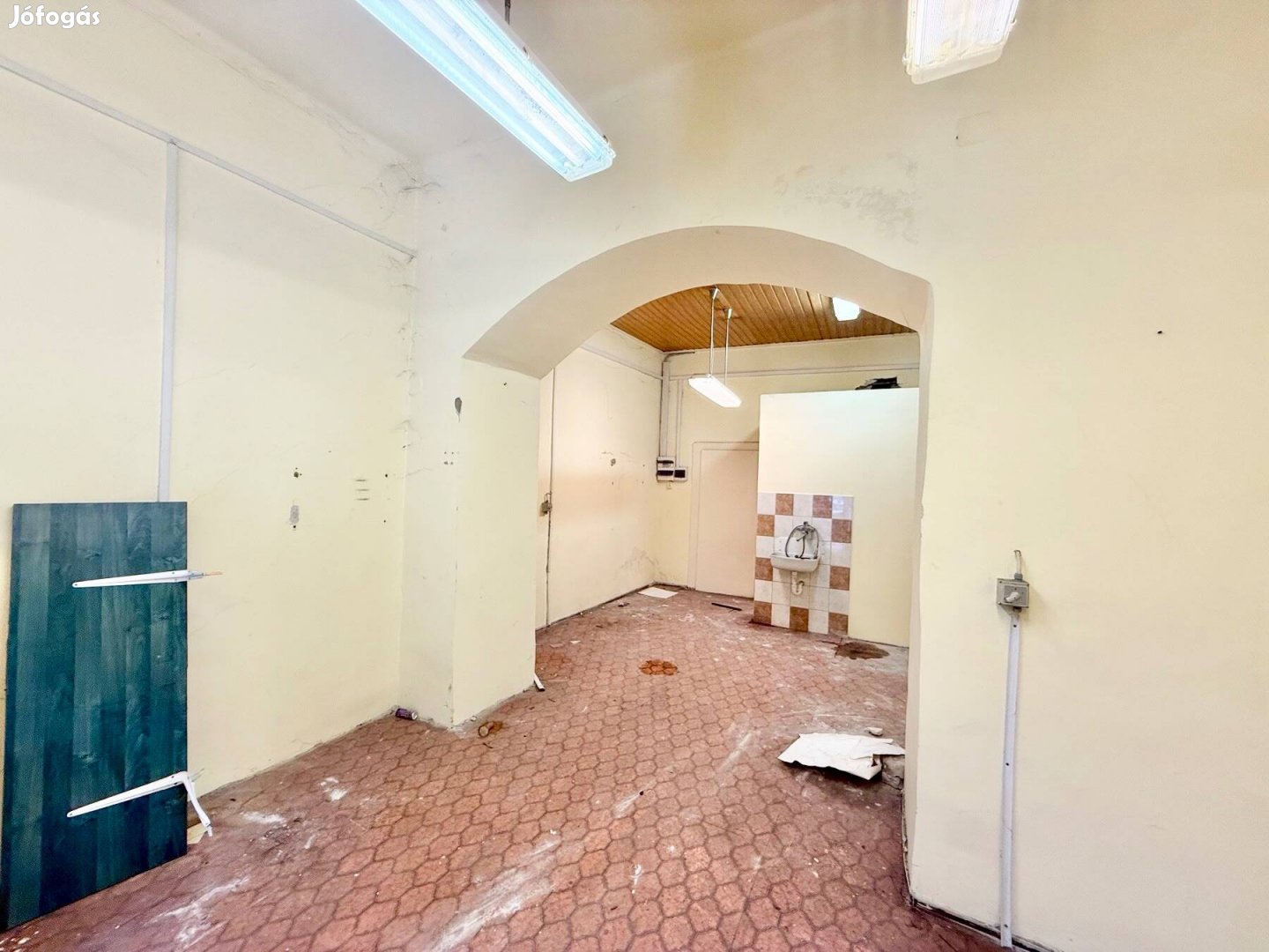 40m2 öröklakás 26.5M Pesten Sürgős