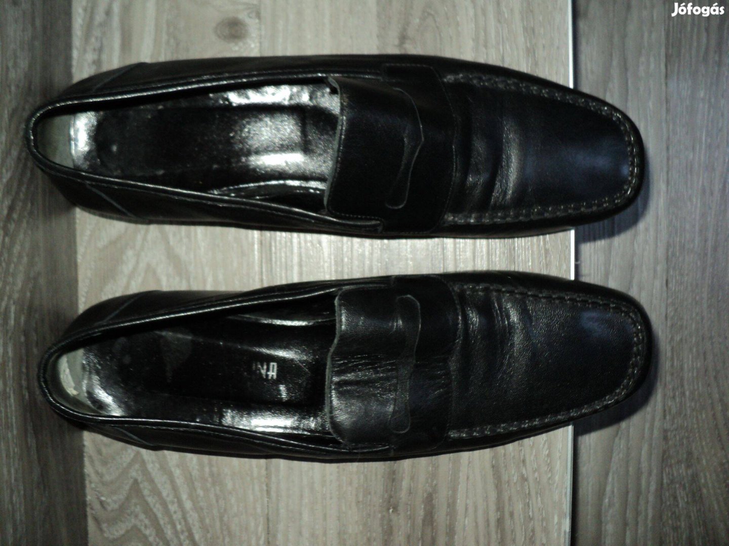 41-es bőr cipő