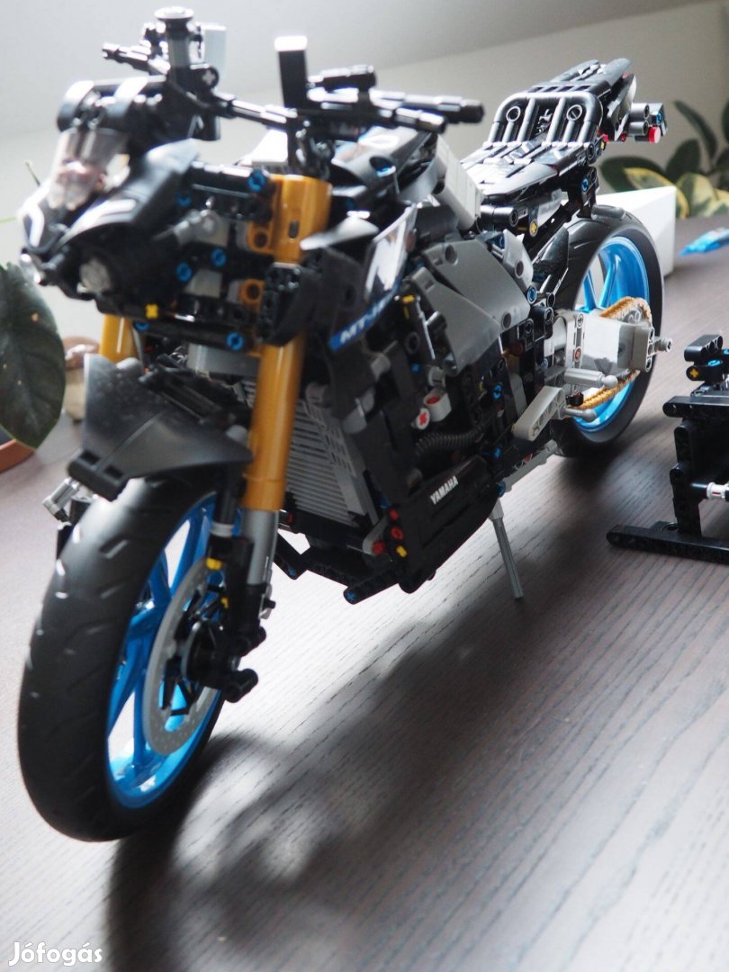 42159 LEGO Technic - Yamaha MT-10 SP