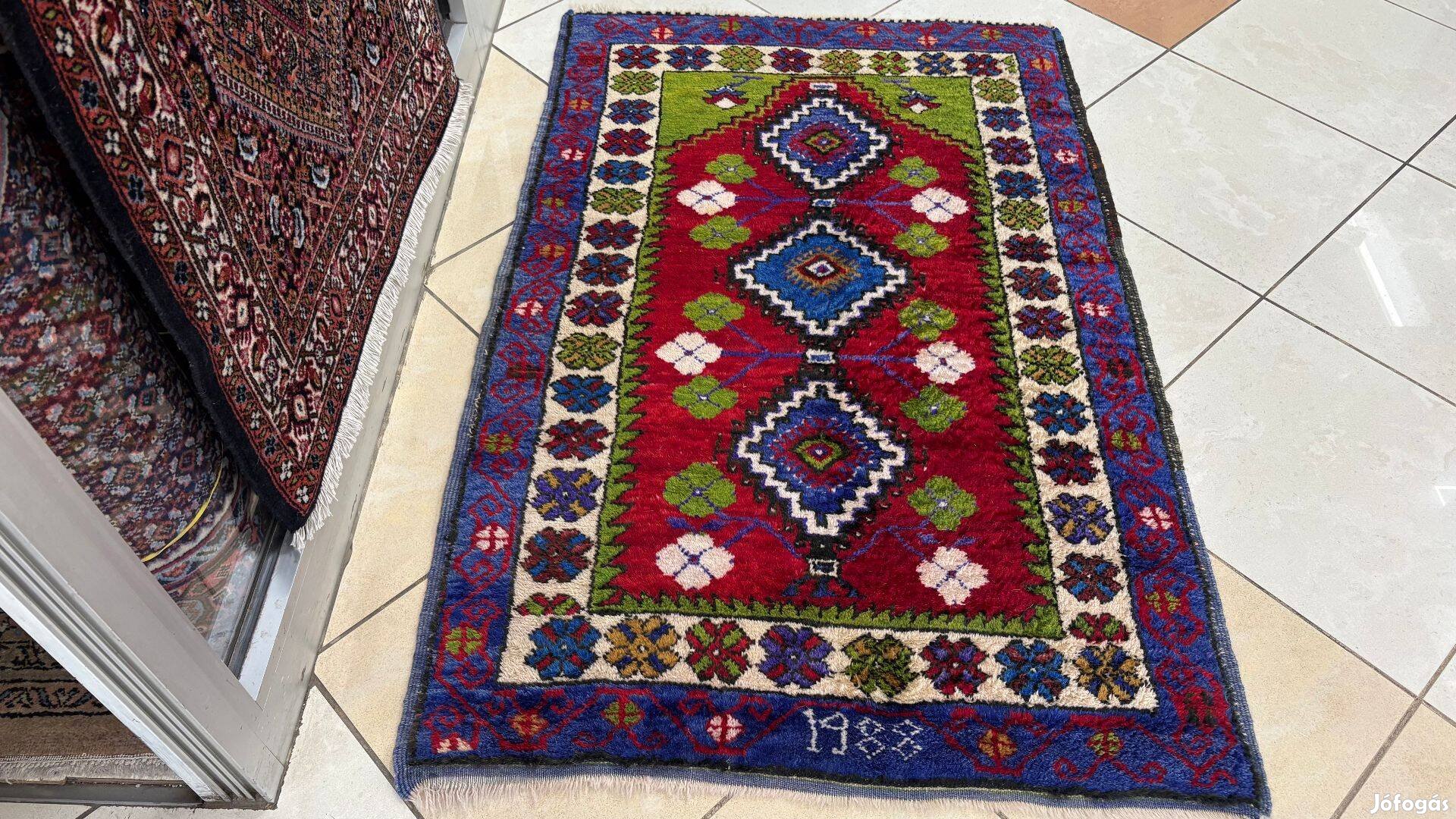 4297 Meseszép Török Kars kézi gyapjú perzsa szőnyeg 85X135CM