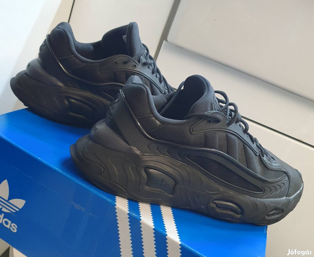 42 2/3 Adidas Oznova Black sneaker cipő sportcipő