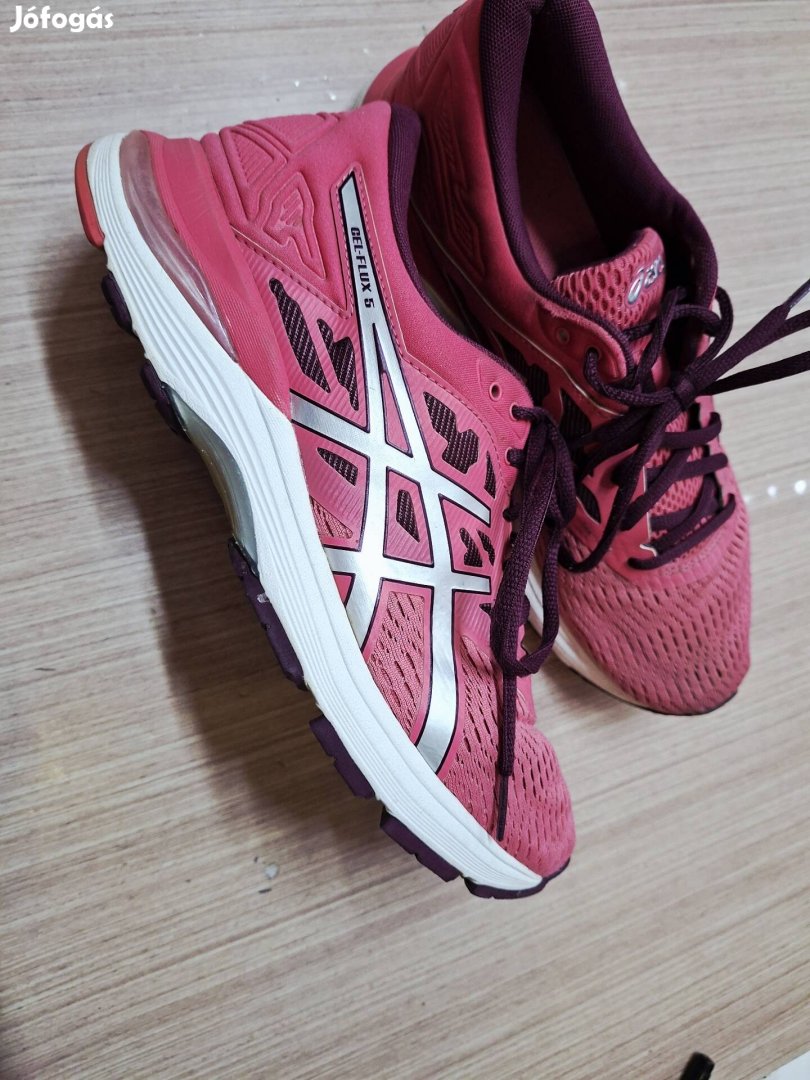 42-es Asics Gel Flux5 női futocipő