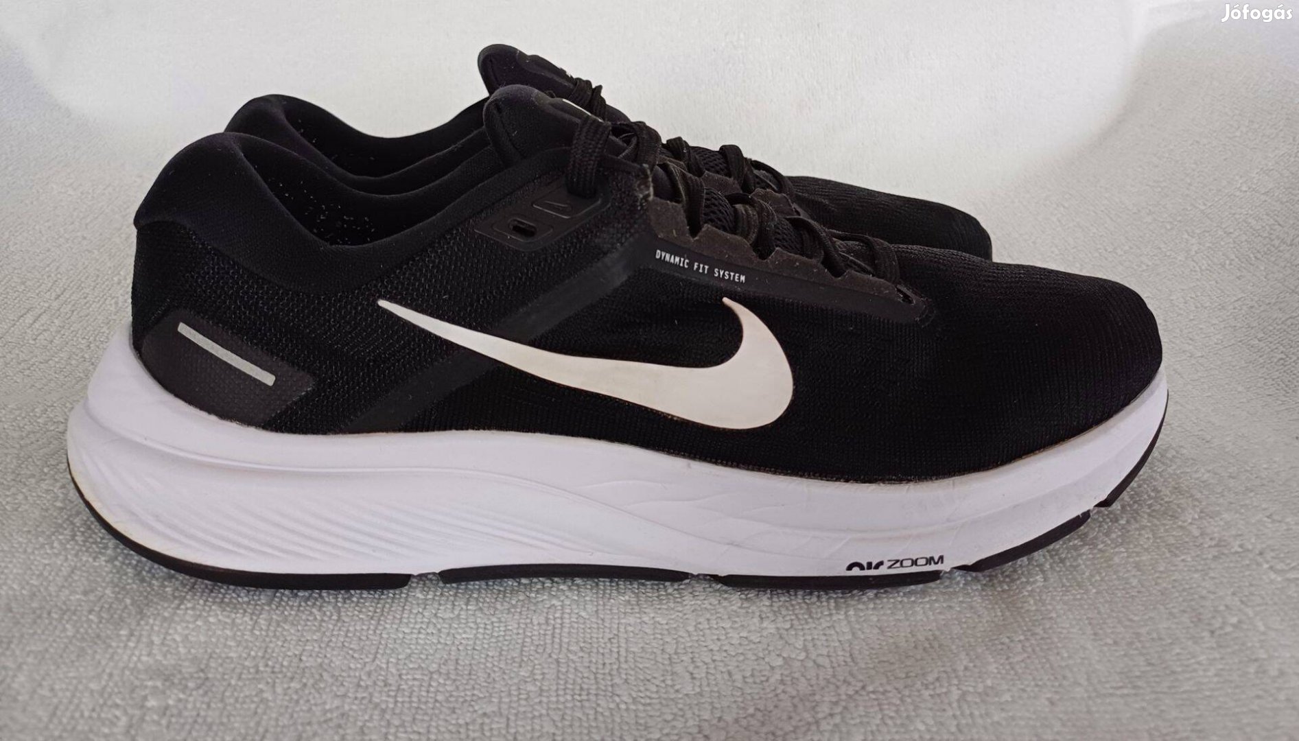 42-es Nike - Air Zoom Structure 24 futócipő