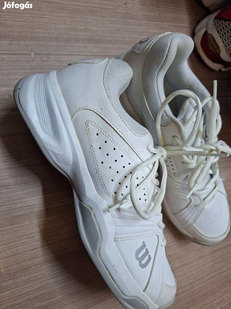 42-es Wilson Rush Pro unisex sportcipő bth 27cm