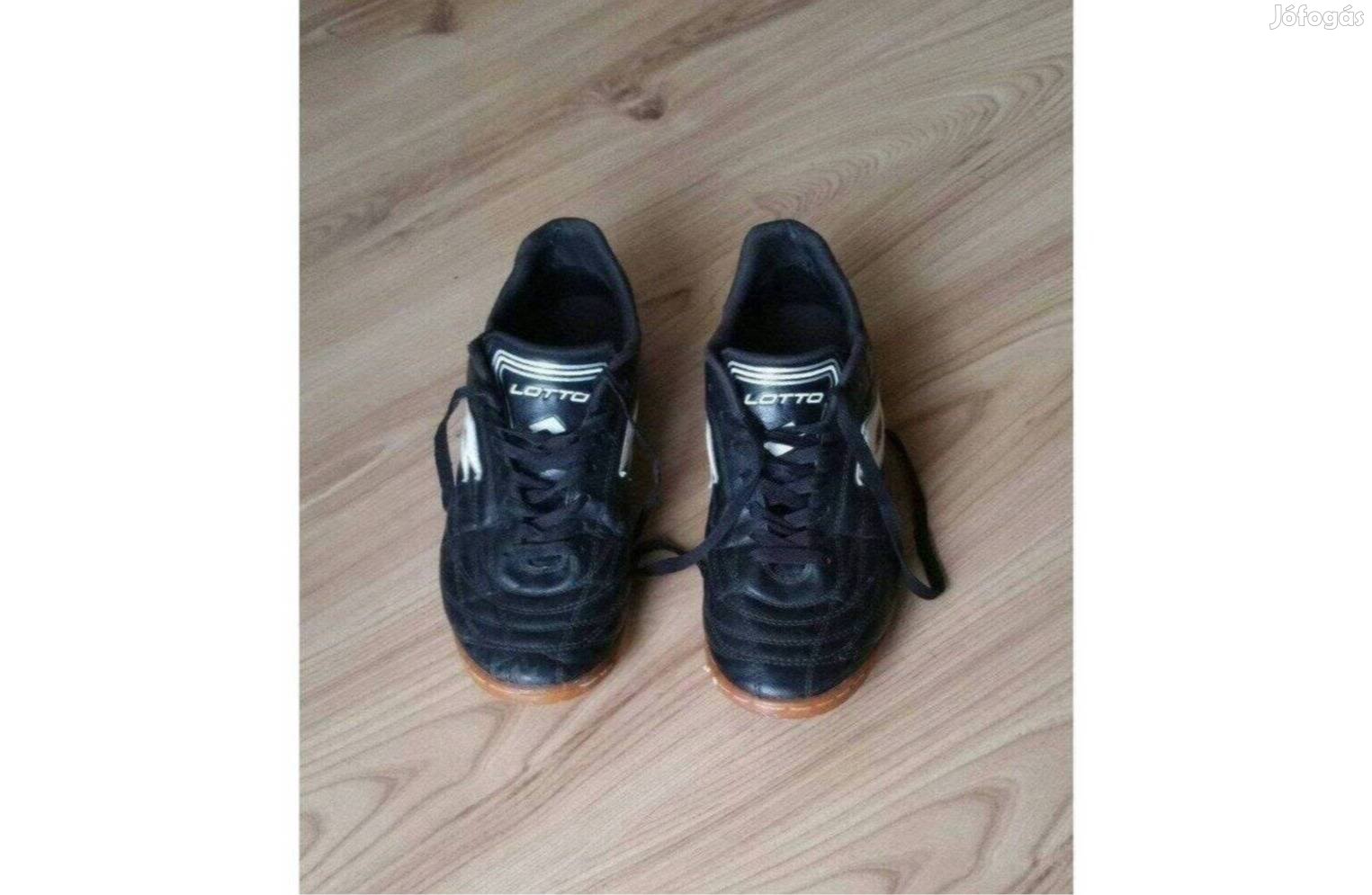 43 Football cipő Szép tiszta! Foci sportcipő