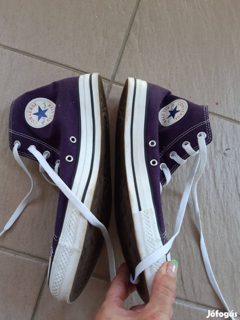 44,5-es Converse lila férfi cipő