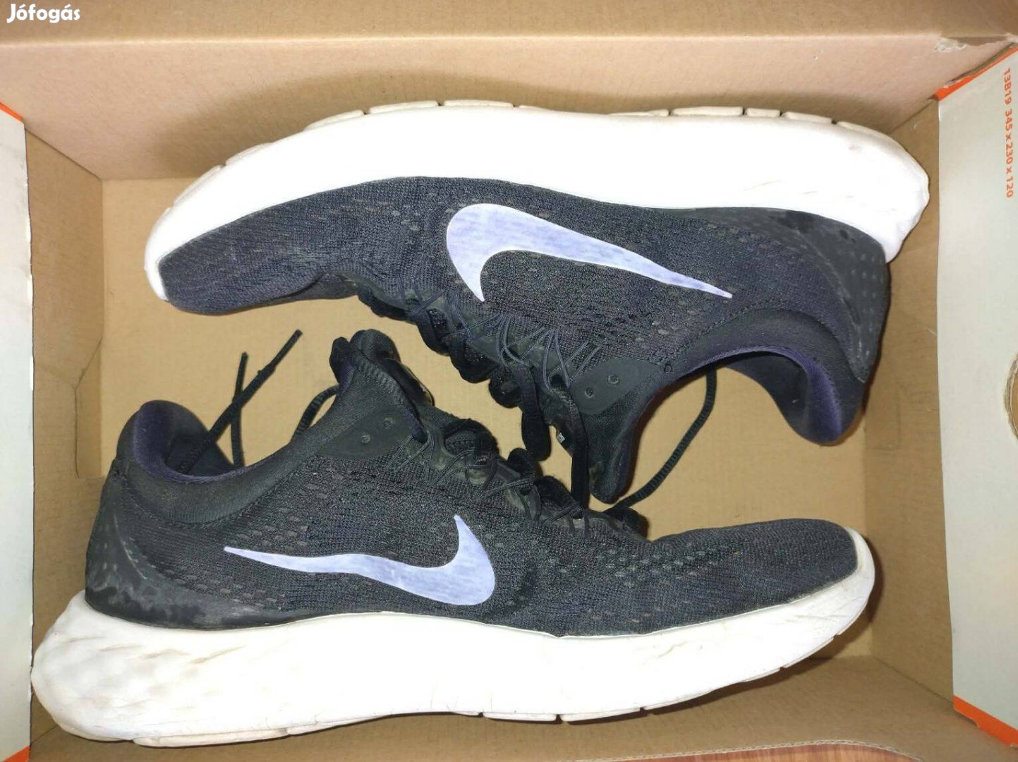 44-es Nike Lunar Skyelux féfi cipő