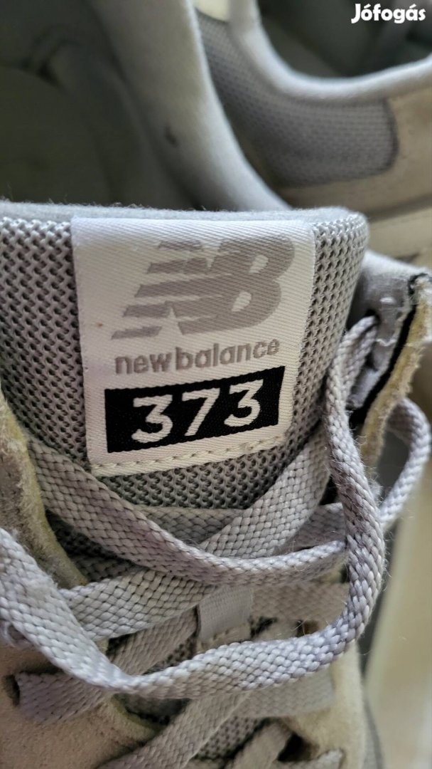 45-ös, szürke színű New Balance 373 férfi sportcipő. 