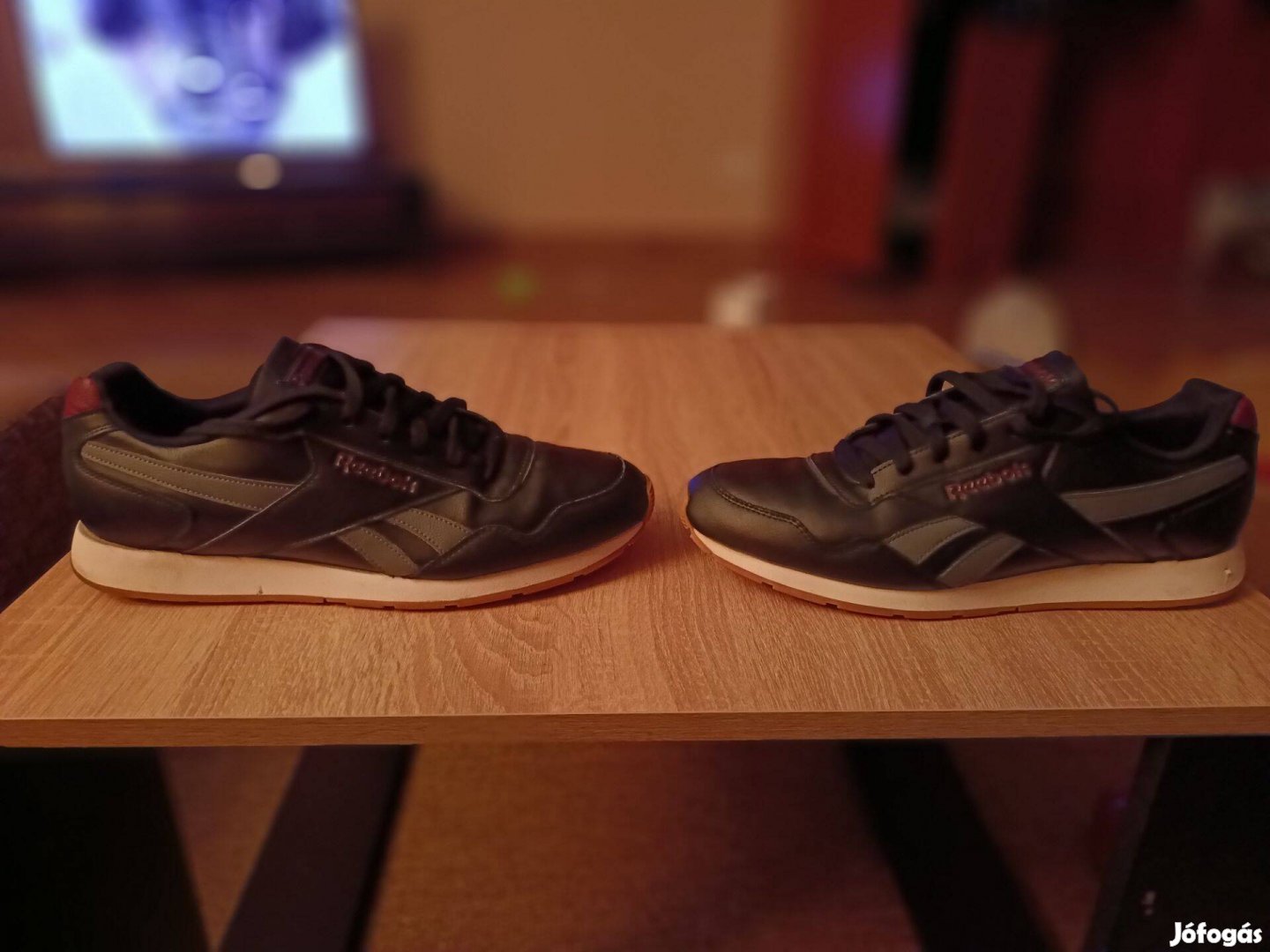 45-ös használt reebok sport cipő eladó