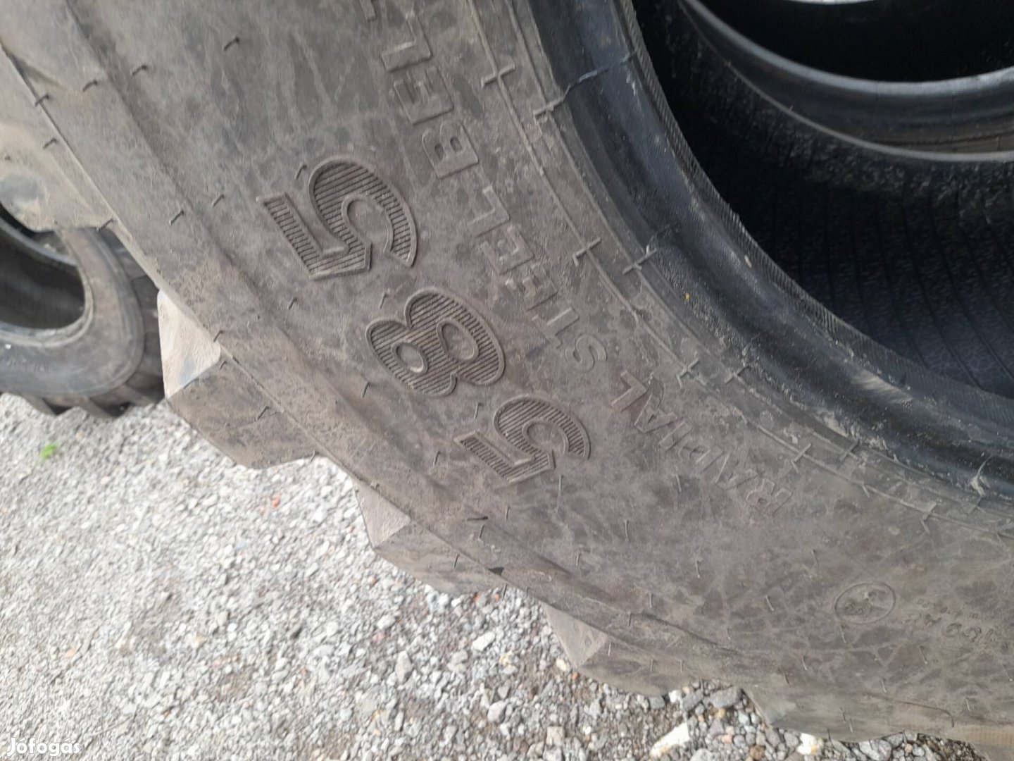 460/70r24 Alliance 585 használt rakodó gumik