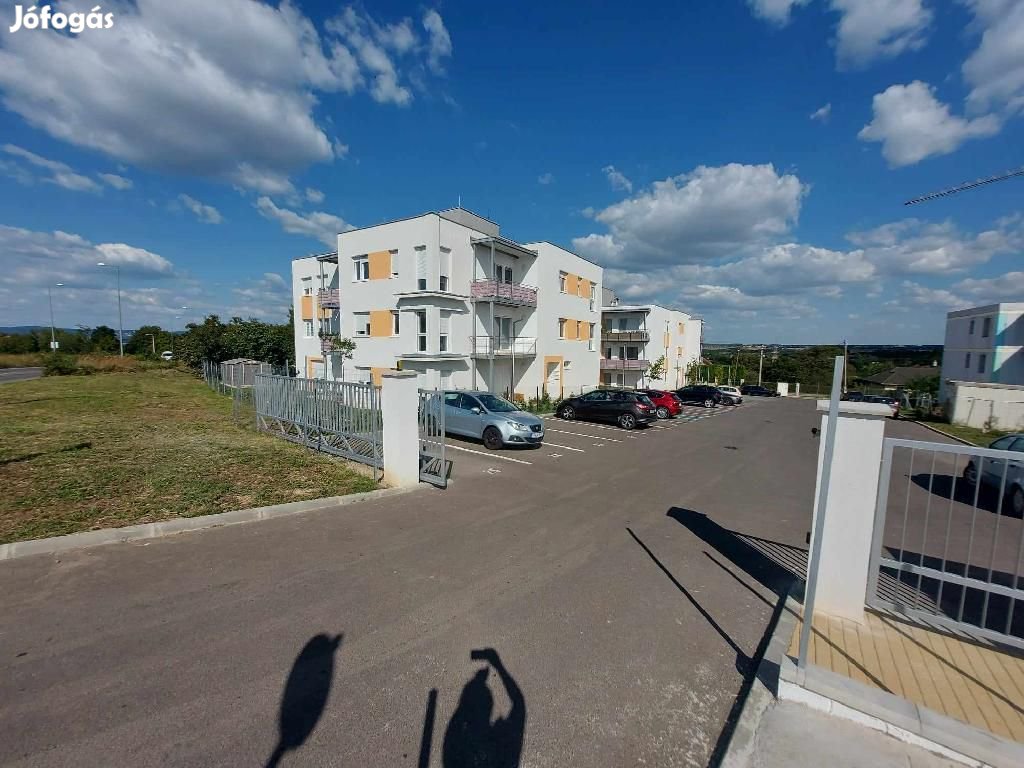 46 nm-es lakás eladó Pécs