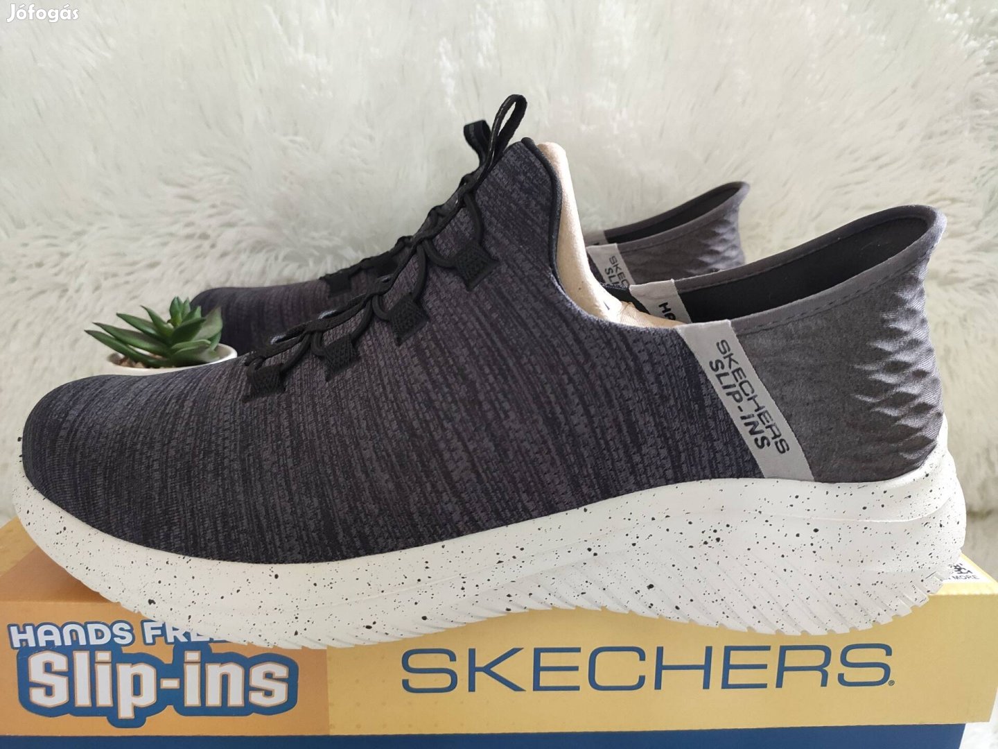 46-os Skechers Ultra Flex 3.0 férfi Slip-ins cipő