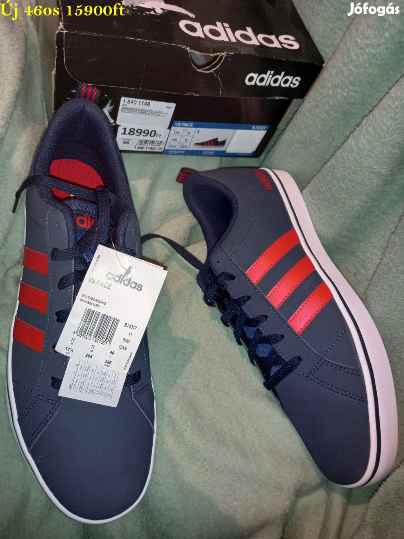 46-os adidas férfi cipő, sportcipő