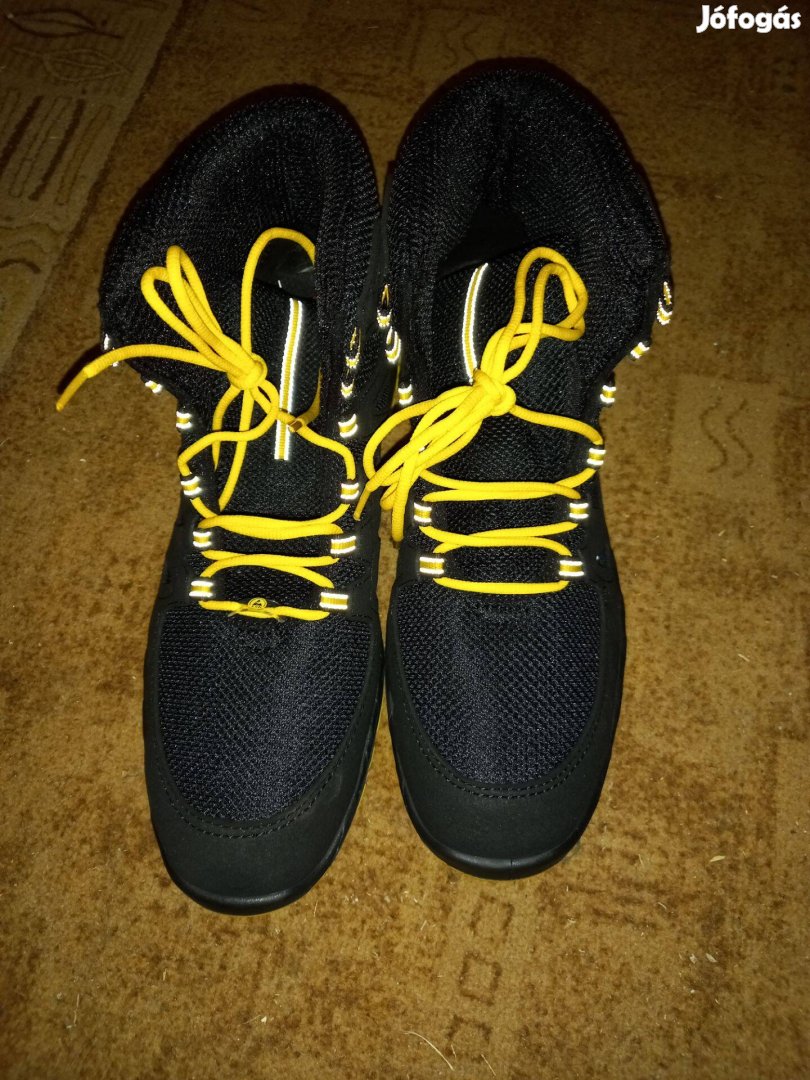 46-os munkavédelmi bakancs eladó