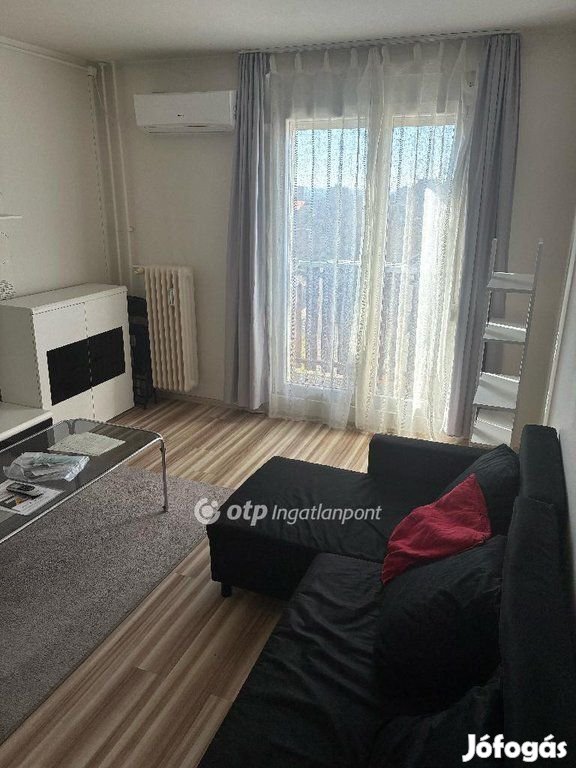 47 nm-es lakás eladó Pécs