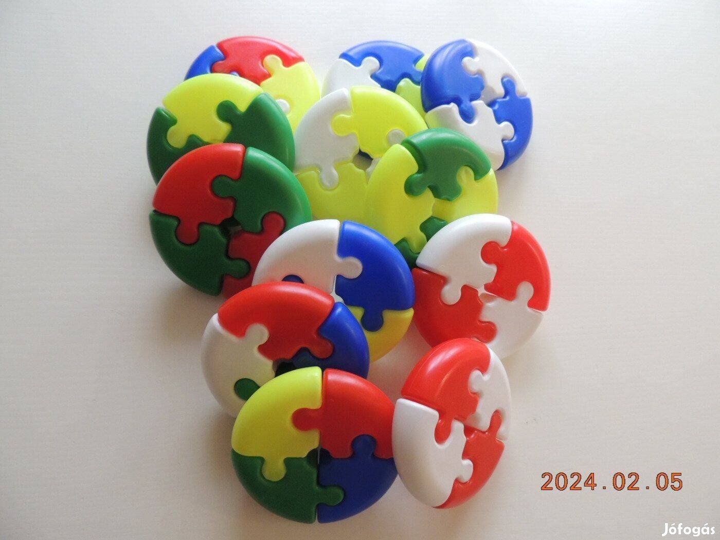 48 db-os műanyag formaépítő gyerekjáték