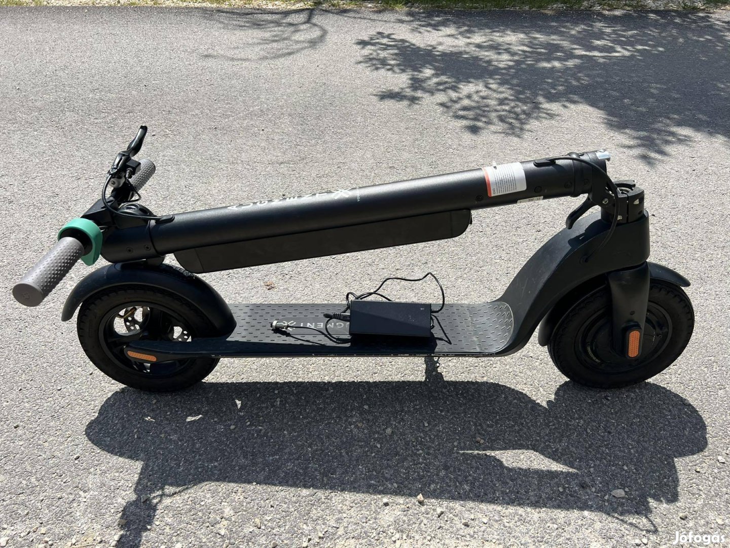 48v-os, 30km/h-ás elektromos roller