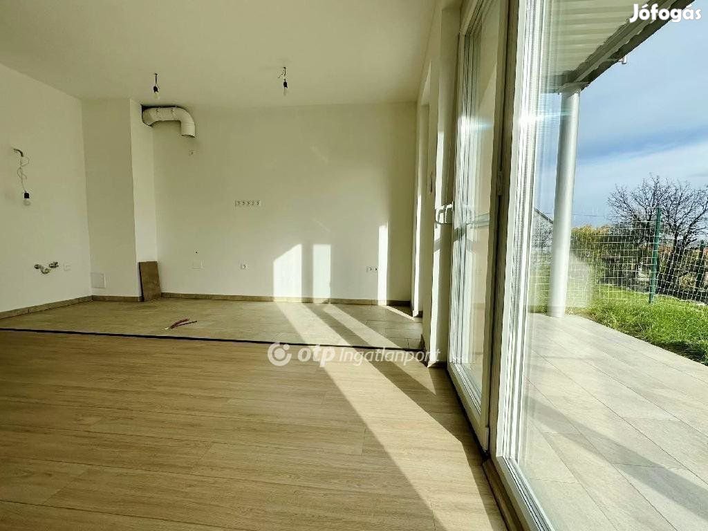 49 nm-es lakás eladó Pécs