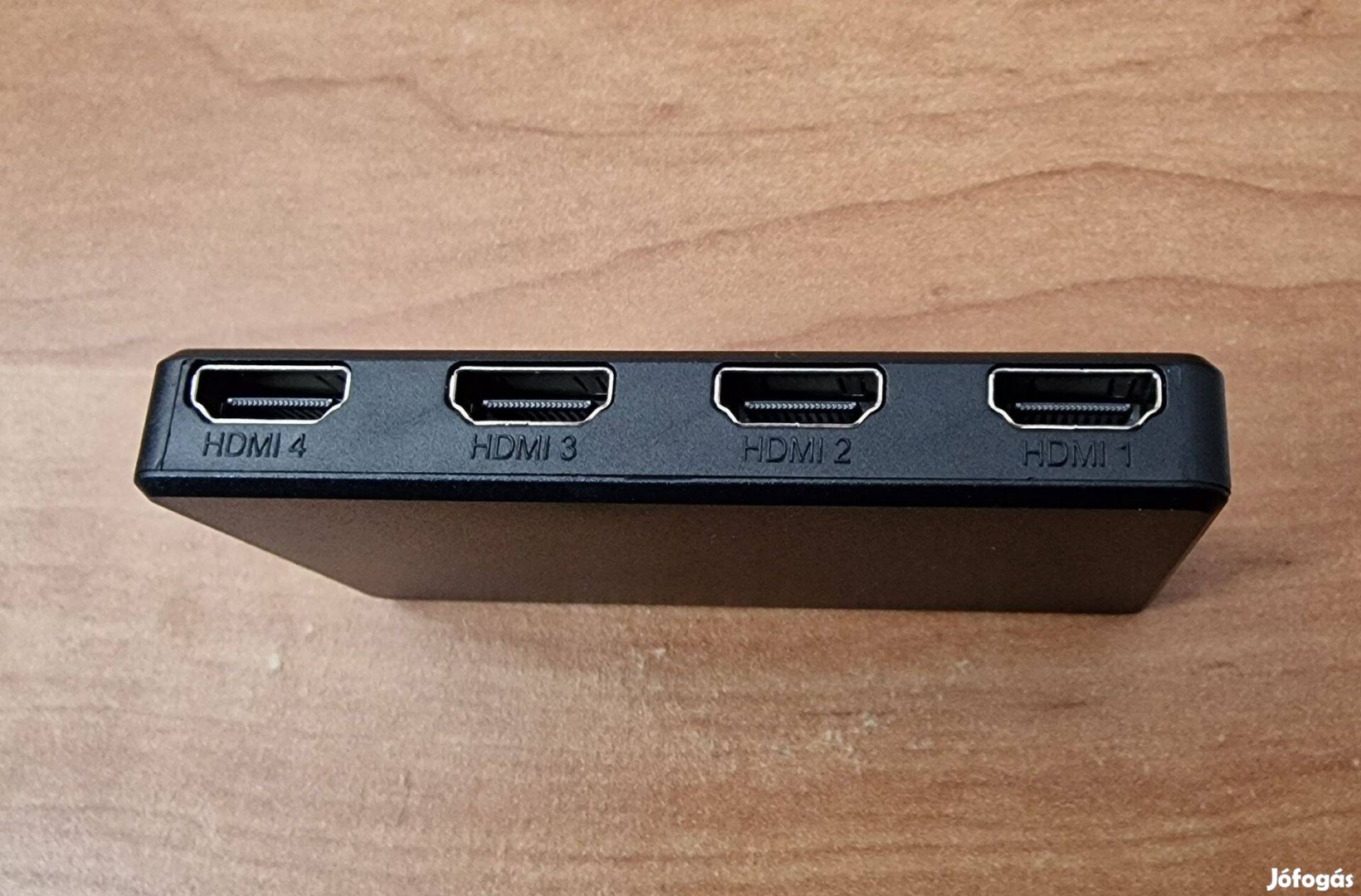 4K HDMI Splitter elosztó 1 / 4 (1 be és 4 HDMI kimenet)