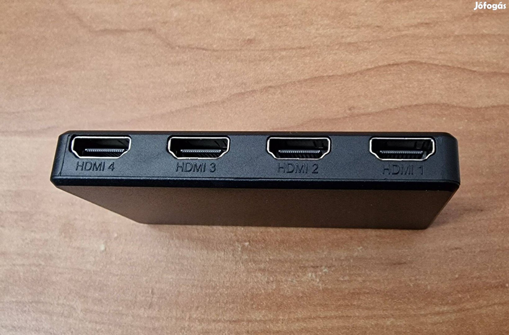 4K HDMI Splitter elosztó 1 / 4 (1 be és 4 HDMI kimenet)